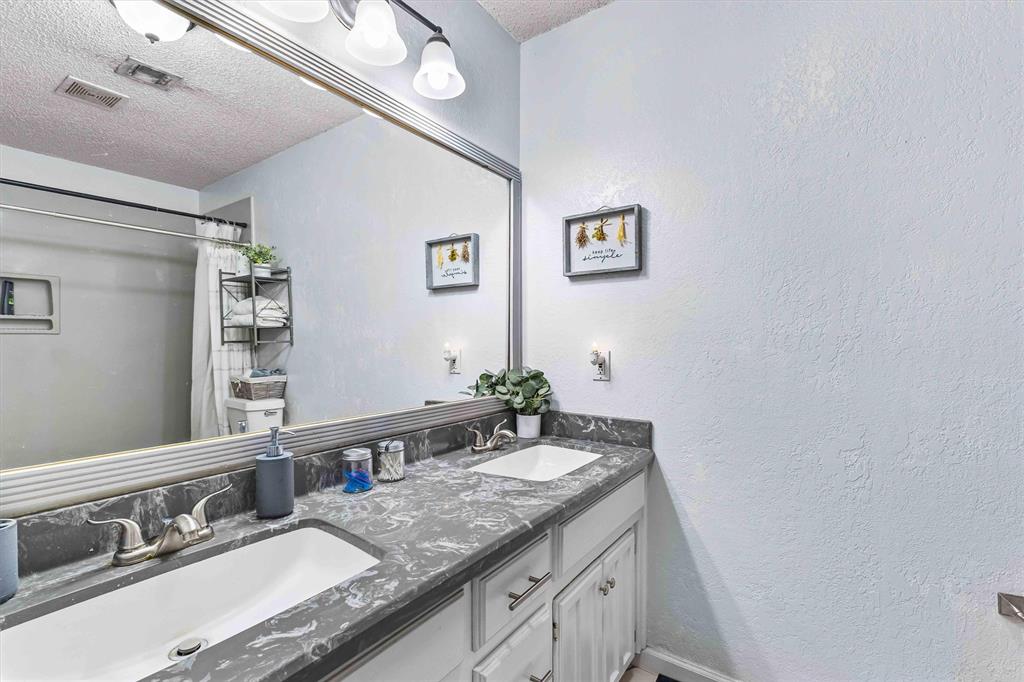 MARTINEZ M - Residential