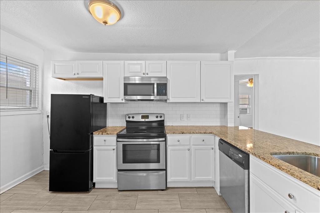 2617 W Bewick Street