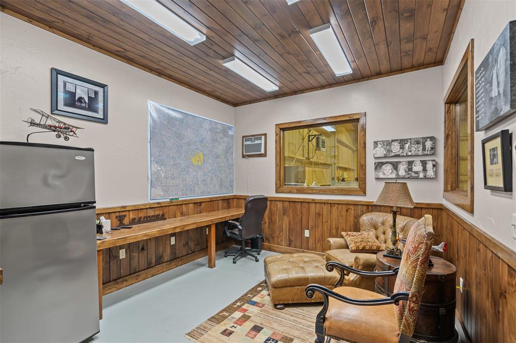 Graham Airport - Commercial Sale