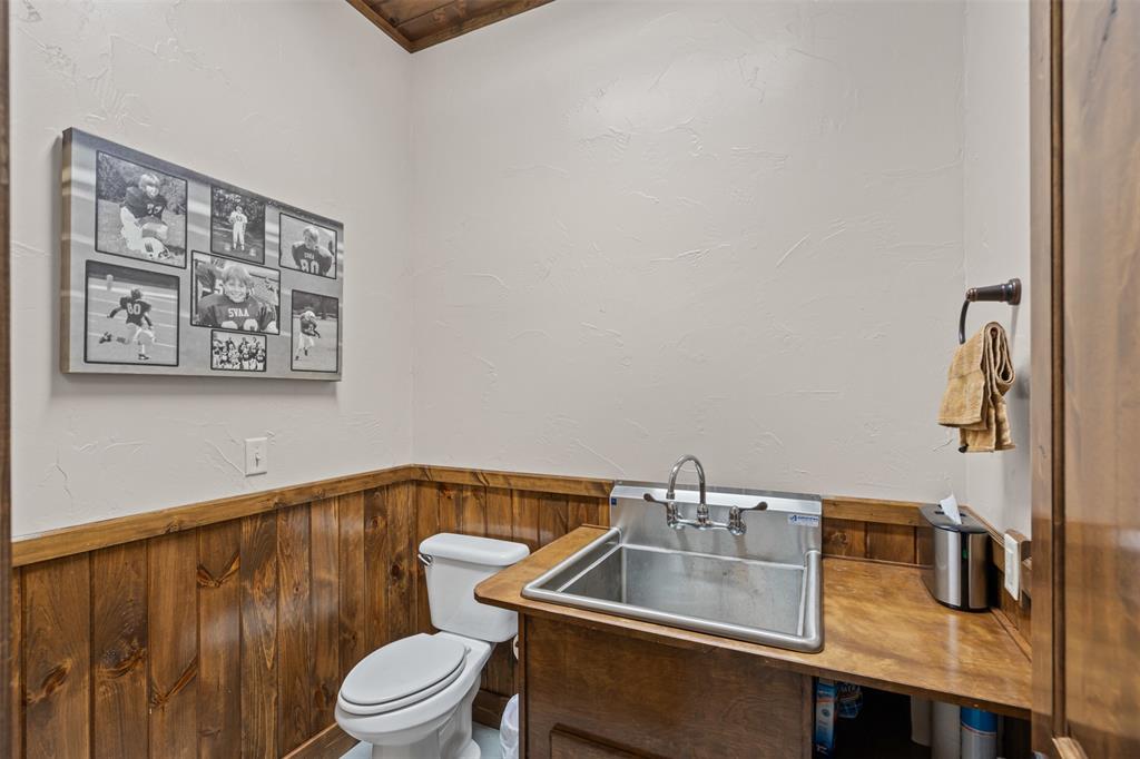 Graham Airport - Commercial Sale