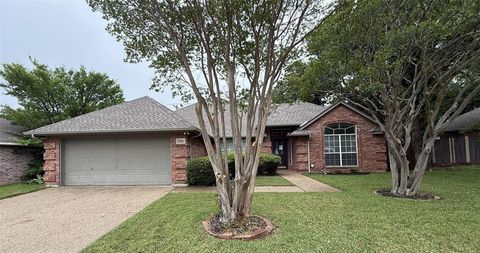 Photo of 5206 Lookout Trail, Arlington, TX 76017 (MLS # 21247659)