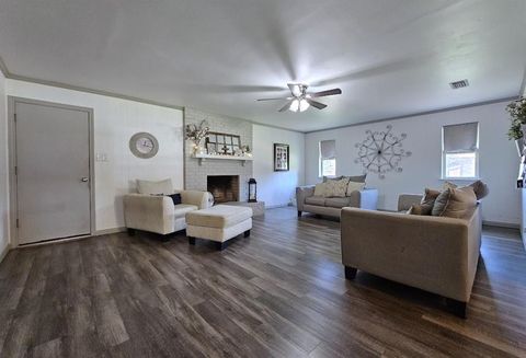 751 King Arthur Drive Midlothian TX 76065