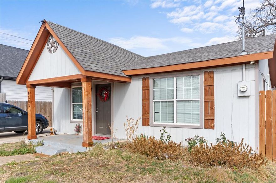 This quaint 2-bedroom house would make a perfect first home! The home has been very well maintained and is move-in ready. A great opportunity for first-time buyers looking to make a place their own. This home offers a comfortable layout with plenty of natural light and a functional flow that makes everyday living easy. The property sits on a generous lot, providing space for outdoor activities, pets, or future improvements. Conveniently located near major highways, schools, and everyday amenities, this home offers both accessibility and value. With its solid potential and affordable entry into homeownership, this property is a smart choice for buyers ready to take the next step. Schedule your showing today and imagine the possibilities.