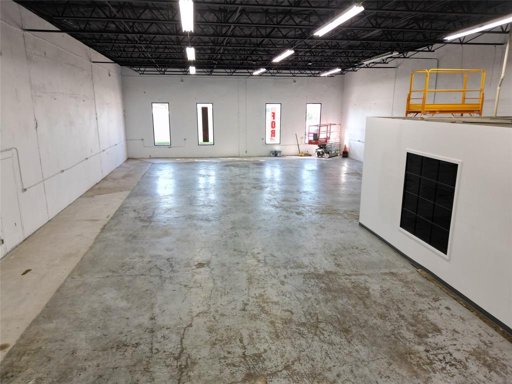 Ryan South John C Add - Commercial Lease