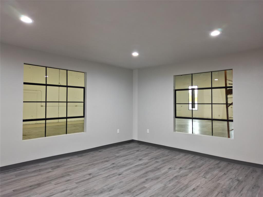 Ryan South John C Add - Commercial Lease