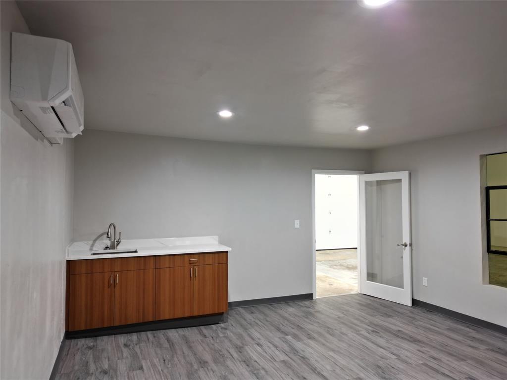 Ryan South John C Add - Commercial Lease