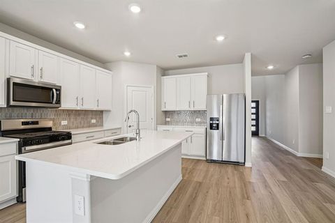 2231 Mustang Way Seagoville TX 75159