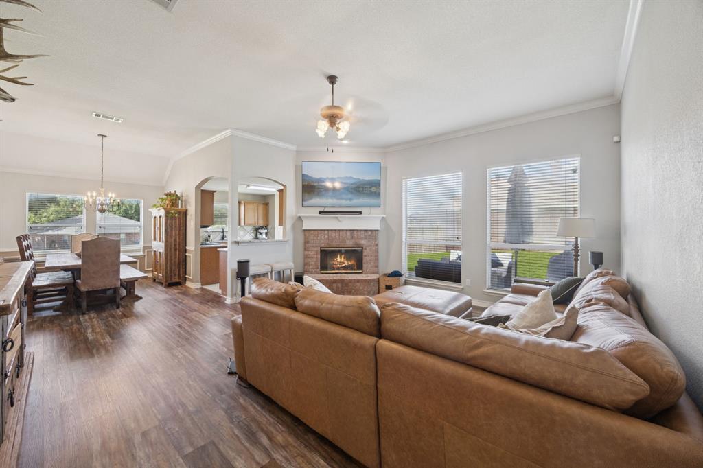 2109 Valley Drive