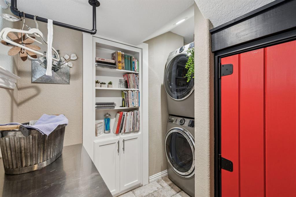 Waters Edge - Residential