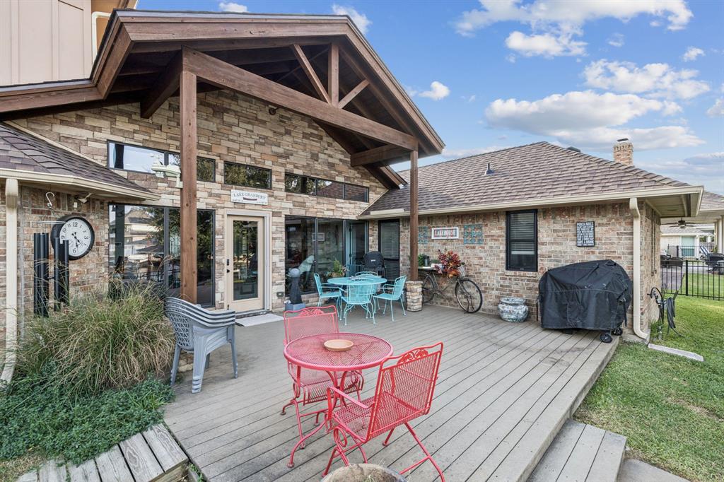 Waters Edge - Residential