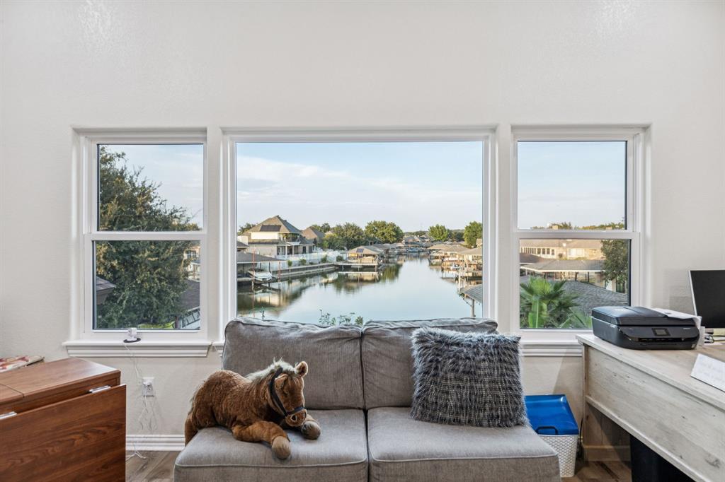 Waters Edge - Residential