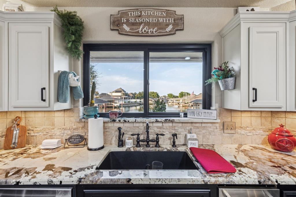 Waters Edge - Residential