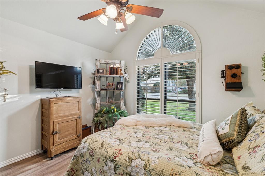 Waters Edge - Residential