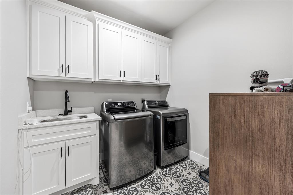 SOUTHERN HEIGHTS - Residential