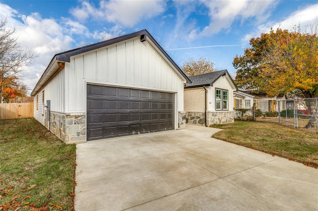 8219 Elam Road