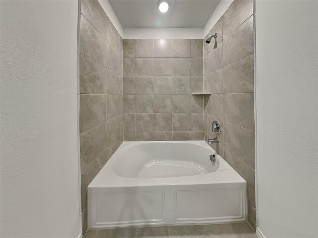 Trinity Crossing - Residential Lease