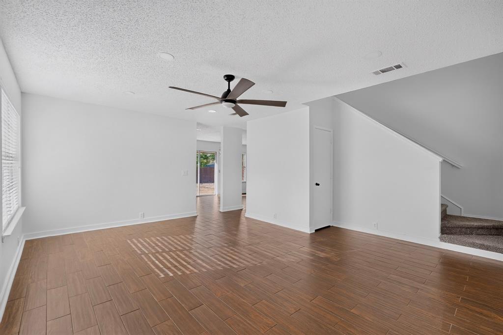 2424 Tailburton Court