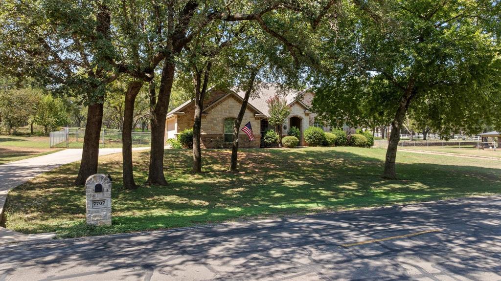 7707 Ravenswood Road