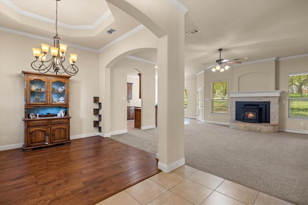7707 Ravenswood Road