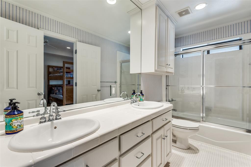 Enchanted Isle - Residential