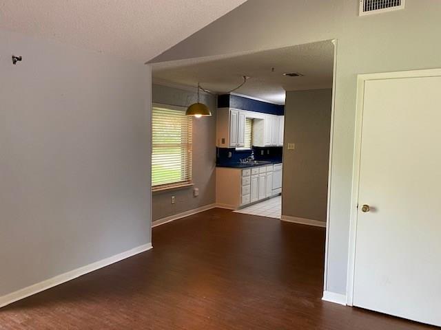 Rolling Valley - Residential Lease