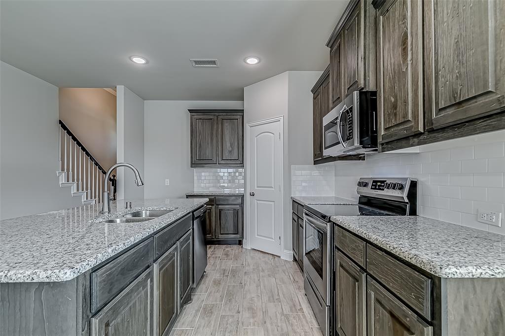 THE MEADOWS AT MORGAN CREEK PH 1 - Residential Lease