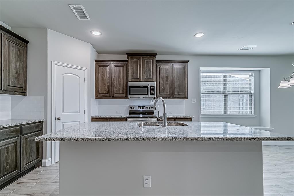 THE MEADOWS AT MORGAN CREEK PH 1 - Residential Lease