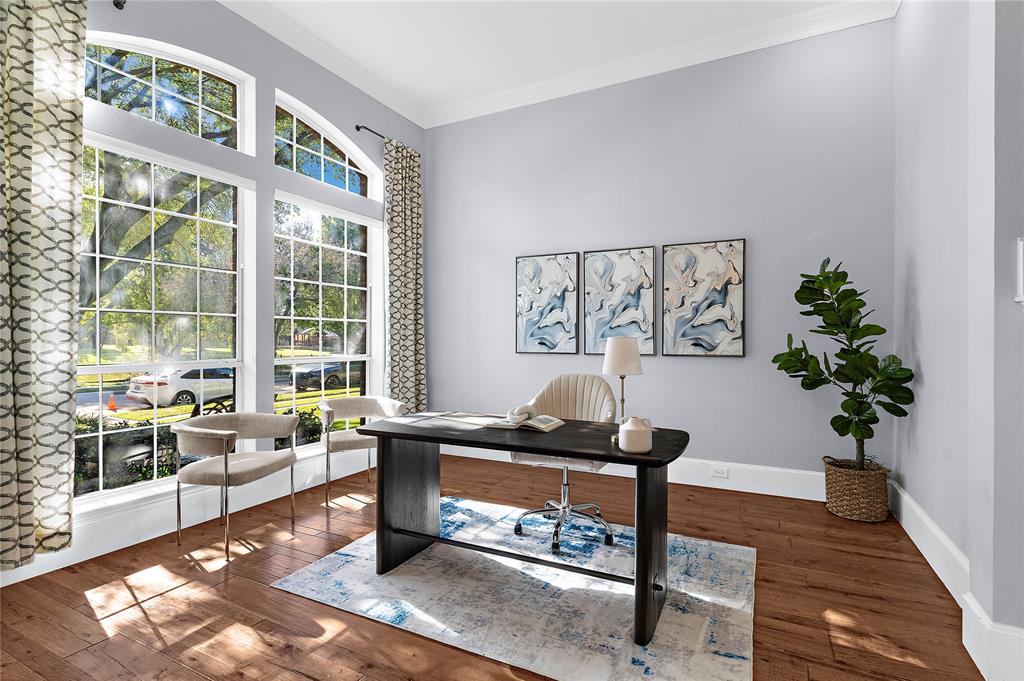 6121 Trailwood Drive