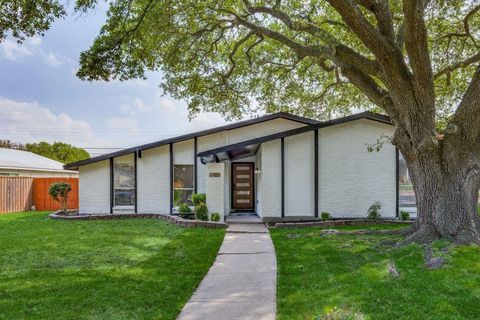 Photo of 1512 Hayfield Drive, Plano, TX 75023 (MLS # 21244827)