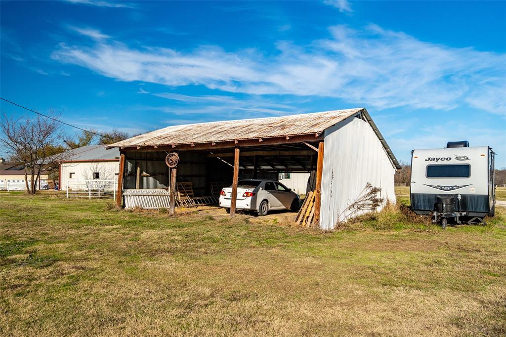 Trent Kresich Addition - Farm