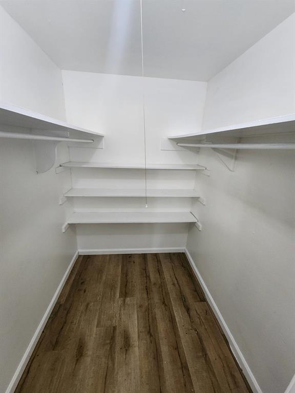 E H Rays - Residential Lease