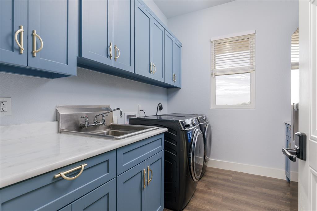 Whitesides Z & Wh - Residential