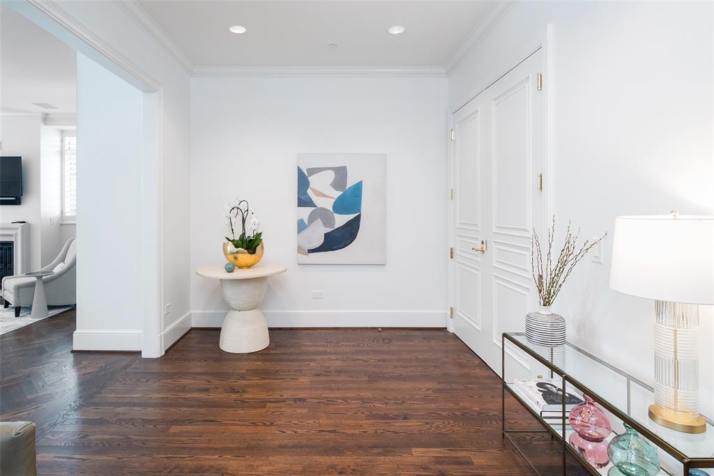 Vendome On Turtle Creek - Residential