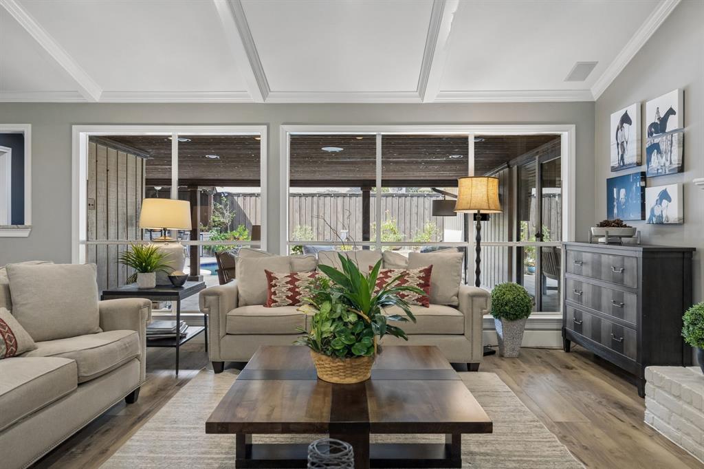 4333 Echo Glen Drive
