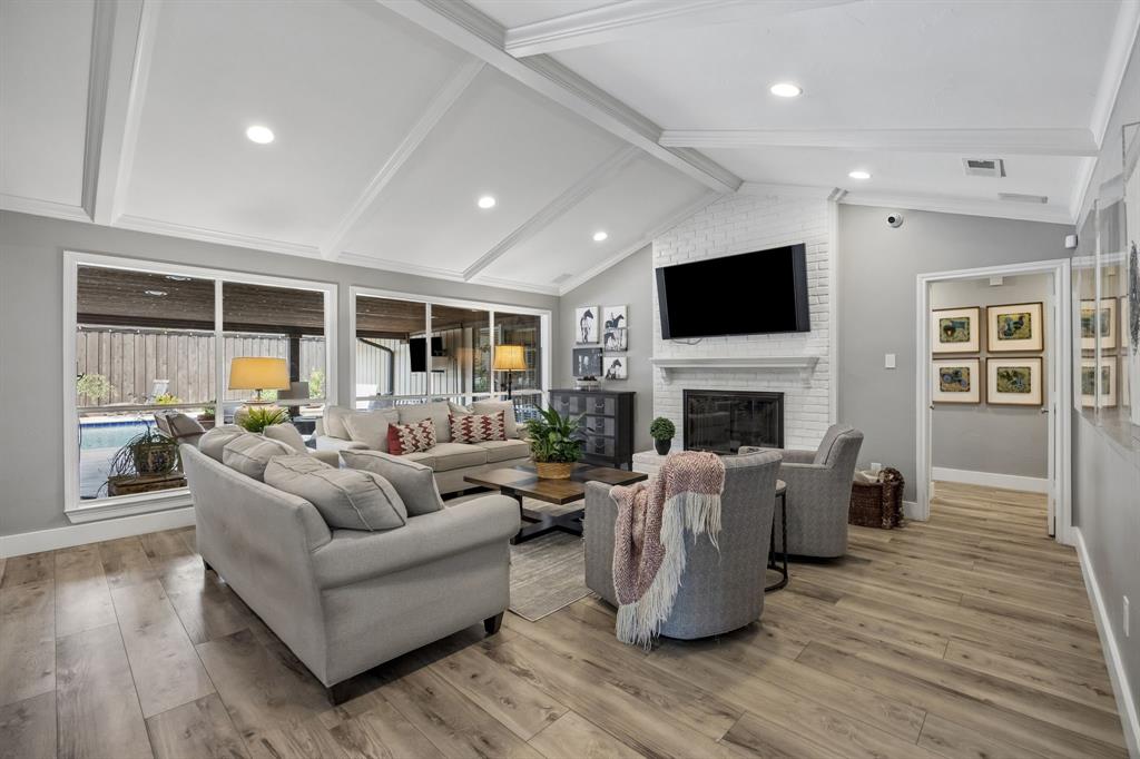 4333 Echo Glen Drive