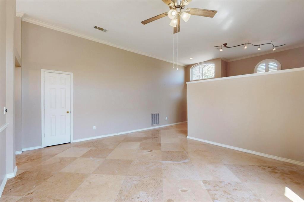 622 Meadowcrest Drive