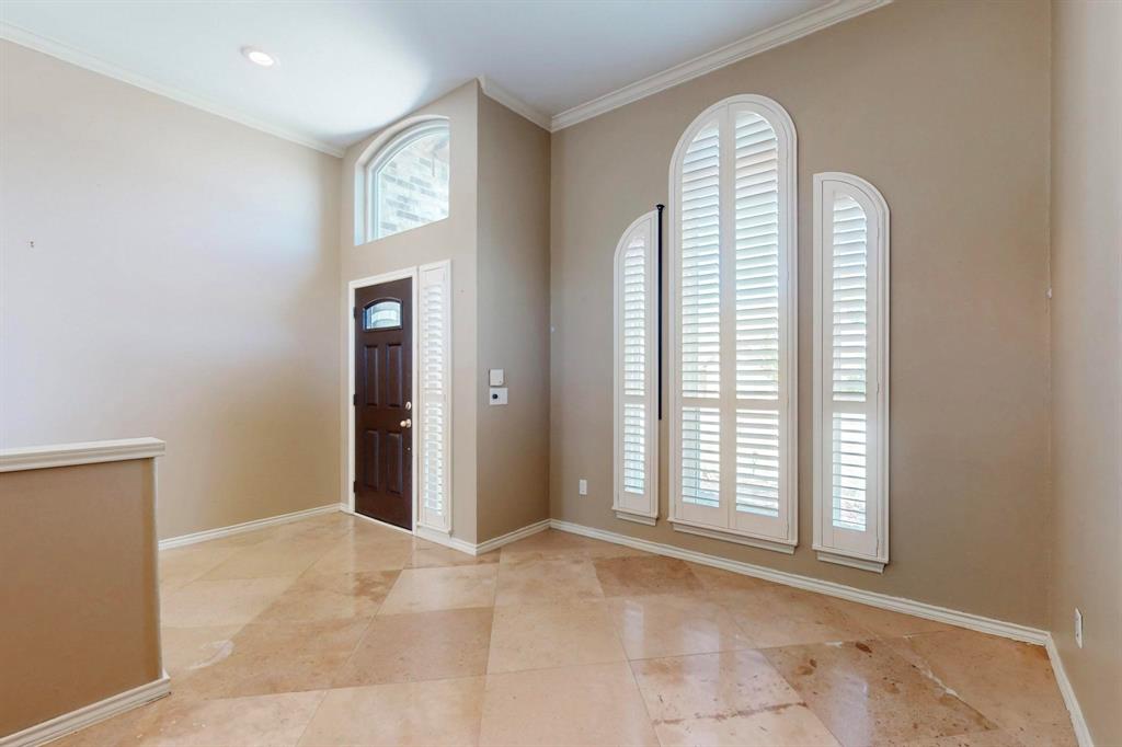 622 Meadowcrest Drive