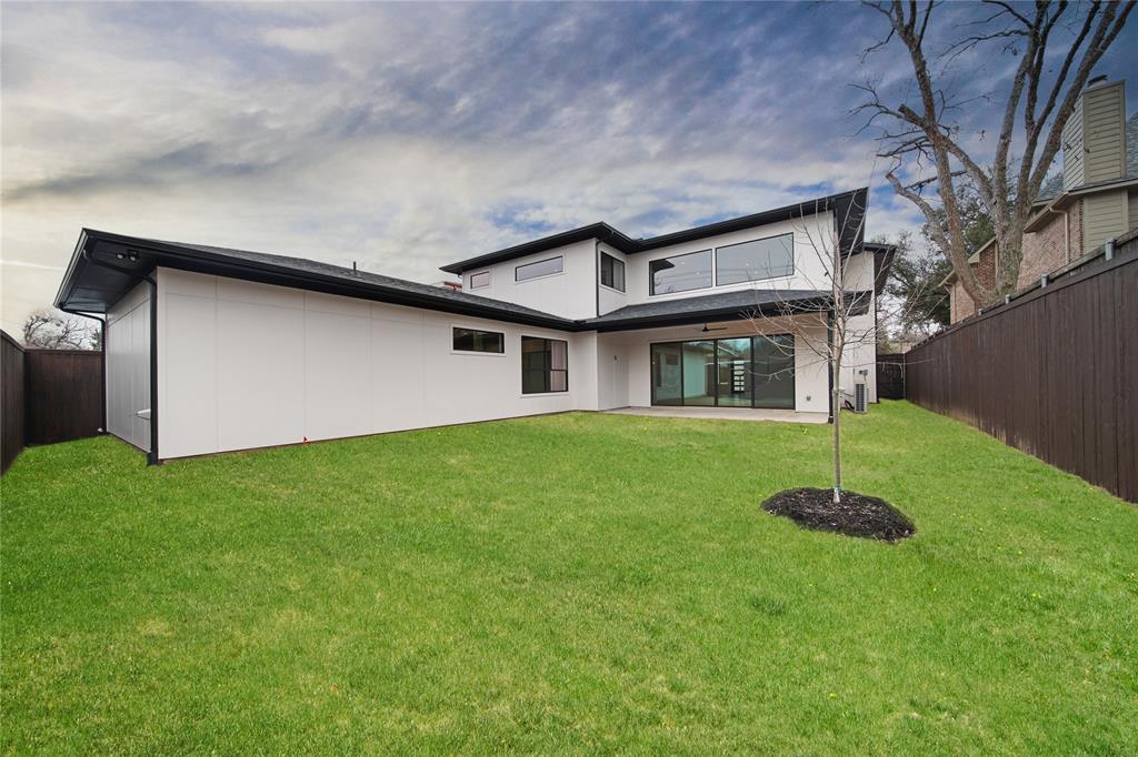 WILSHIRE HEIGHTS - Residential