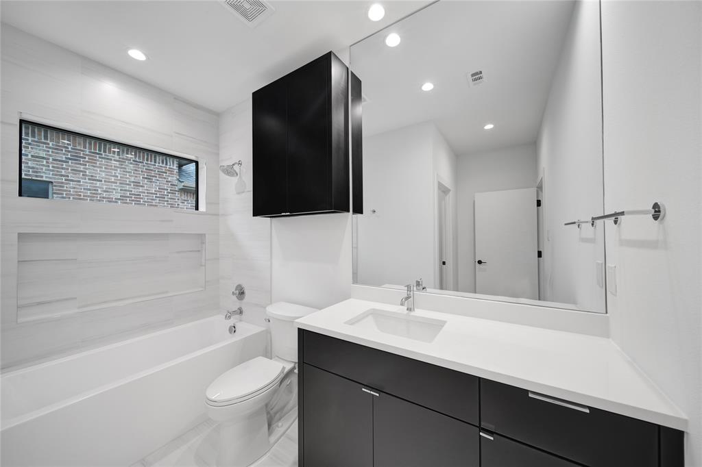 WILSHIRE HEIGHTS - Residential