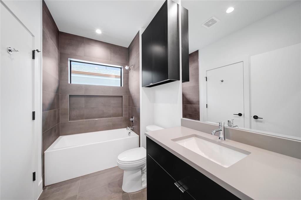 WILSHIRE HEIGHTS - Residential