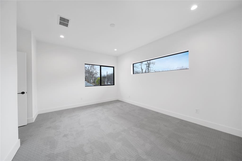 WILSHIRE HEIGHTS - Residential