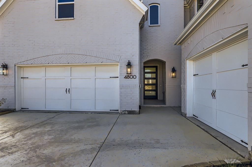 4800 Wreath Lane