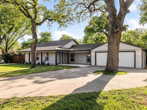 2705 Haley Avenue Haltom City TX 76117