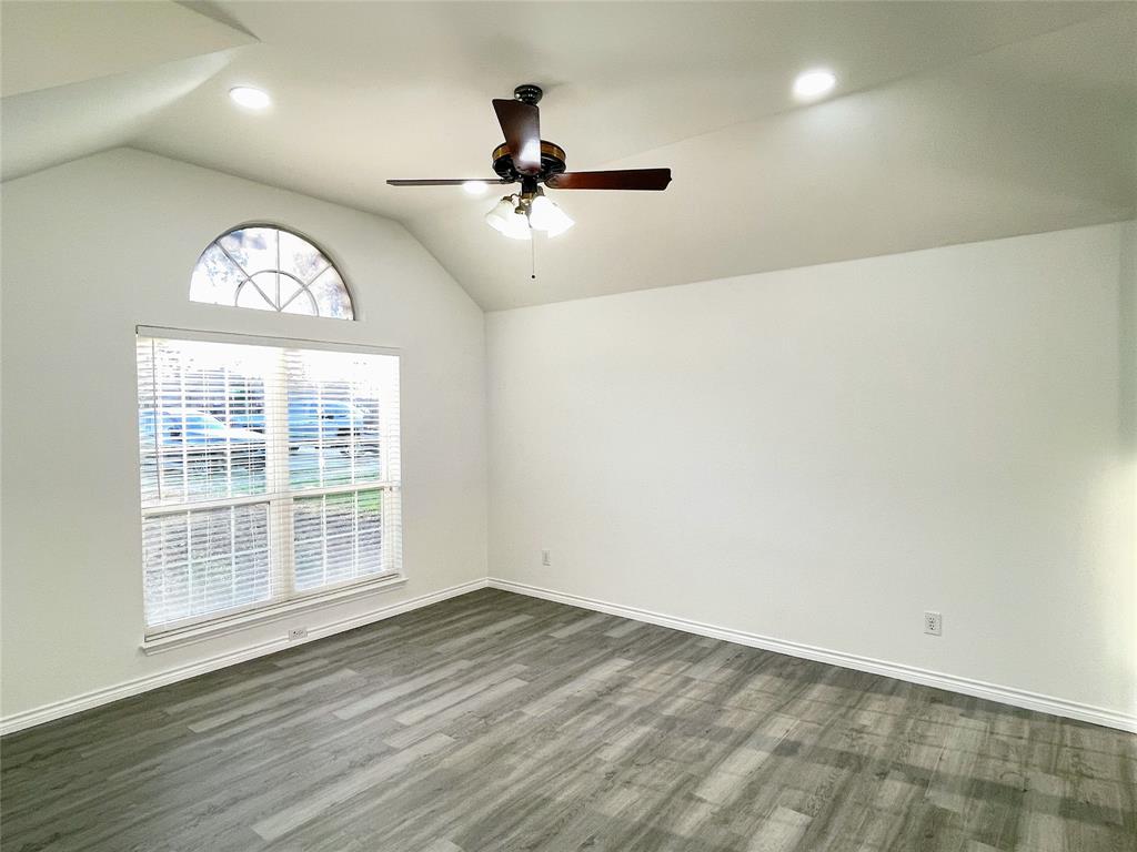 207 Clearcrest Drive