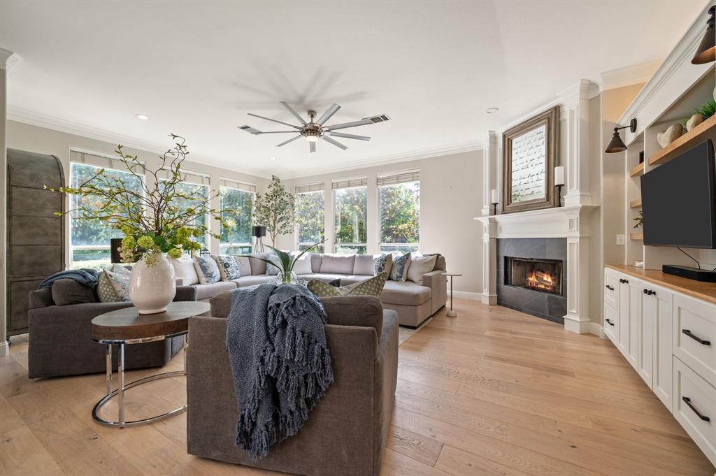 1001 Lakeridge Court