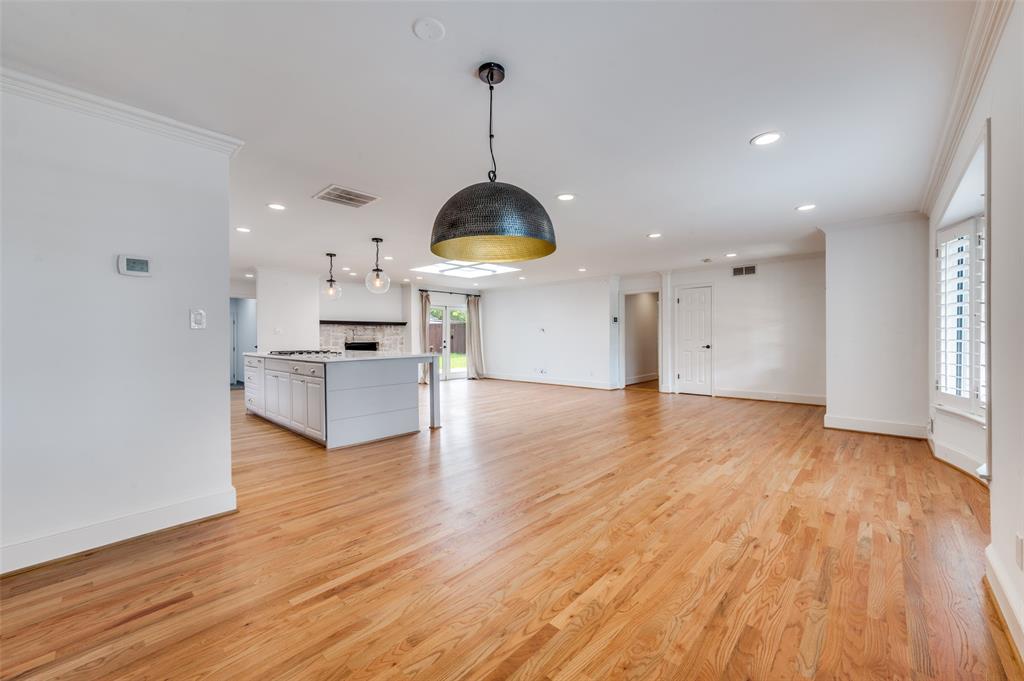 Richardson Heights EST West REV - Residential