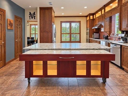 2801 CASCADE DR, PLANO, TX 75025 - Image 74a19b1525ef4d50b7c8cbbbdf44728a/2948211327