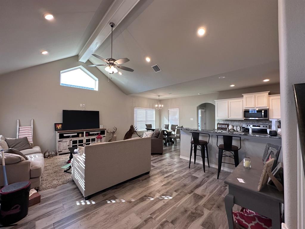 Granbury, Texas 76049, United States, 3 Bedrooms Bedrooms, ,3 BathroomsBathrooms,Residential,Active,135693