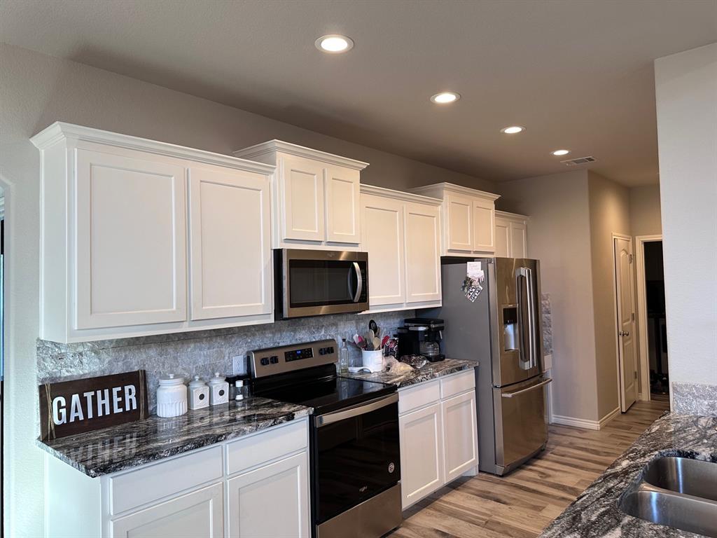 Granbury, Texas 76049, United States, 3 Bedrooms Bedrooms, ,3 BathroomsBathrooms,Residential,Active,135693