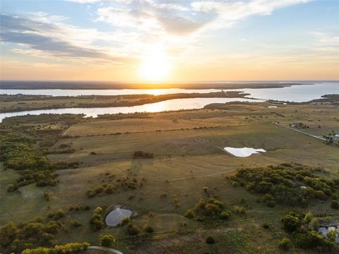 942 ELM GROVE Valley View TX 76272